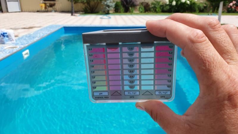 Зачем нужны регуляторы уровня pH для бассейнов